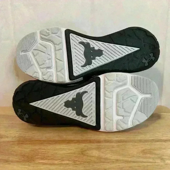 UA Under Armour Men\'s Project Rock 4‎ Training Sneakers - Black/White Size 10.5 main image 12